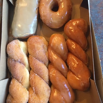 Tyler's Donut House - It was national donut day and they didn't have much section but it was amazing!! - Donuts Near Me - Everett, Washington Tyler's Donut House - It was national donut day and they didn't have much section but it was amazing!! - Donuts Near Me - Everett, Washington