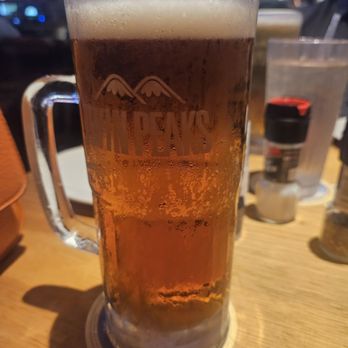 Twin Peaks - Yuengling - New American Near Me - Pembroke Pines, Florida Twin Peaks - Yuengling - New American Near Me - Pembroke Pines, Florida