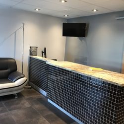 Cuidado Latino Medical Clinic - Newly renovated vitamin shop and waiting area.