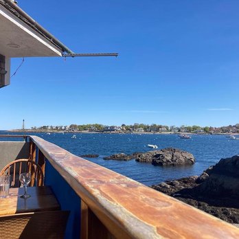 The Barnacle Restaurant - Seafood Near Me - Marblehead, Massachusetts