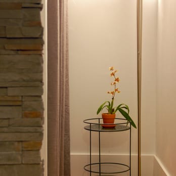 A Private Studio - Hair Salons Near Me - Manhattan, New York
