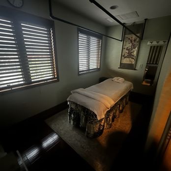 Zhang's Relaxation Centre - Upstairs room - Massage Near Me - Pittsburgh, Pennsylvania Zhang's Relaxation Centre - Upstairs room - Massage Near Me - Pittsburgh, Pennsylvania