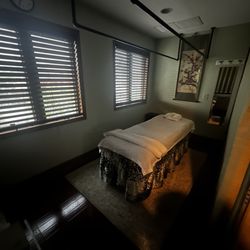 Zhang's Relaxation Centre - Upstairs room