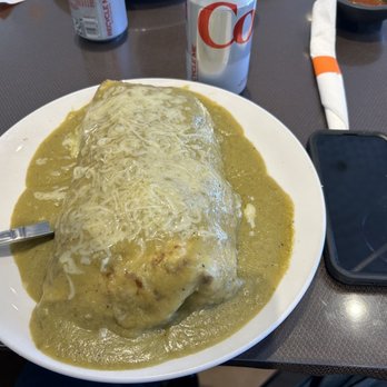 Restaurant San Gaspar - Chili Verde Burrito w/ chili verde sauce on top. - Mexican Near Me - San Leandro, California Restaurant San Gaspar - Chili Verde Burrito w/ chili verde sauce on top. - Mexican Near Me - San Leandro, California