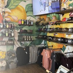 Florida Cracker Oyster Bar & Grill - The shop they have for clothing and hats was nice.