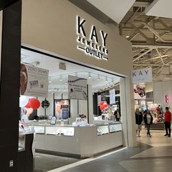 Kay Jewelers - Outside
