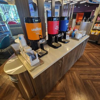 Tru By Hilton Savannah Midtown - All day coffee - Hotels Near Me - Savannah, Georgia Tru By Hilton Savannah Midtown - All day coffee - Hotels Near Me - Savannah, Georgia