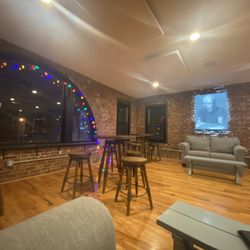 Grin Brewing - Two floors this is the upper level. Very comfy