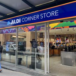 Aldi - 10/24/23 Entrance