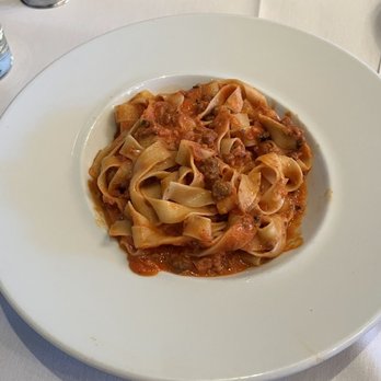 Crossroads Kitchen - Tagliatelle bolognese - Vegan Near Me - Los Angeles, California Crossroads Kitchen - Tagliatelle bolognese - Vegan Near Me - Los Angeles, California