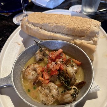 Bahama Breeze - Bars Near Me - Orlando, Florida