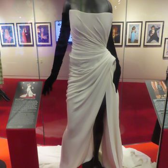 GRAMMY Museum - Taylor Swift's dress to the Grammys. - Museums Near Me - Los Angeles, California GRAMMY Museum - Taylor Swift's dress to the Grammys. - Museums Near Me - Los Angeles, California
