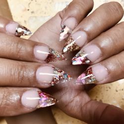 Happy Nails & Spa - Nails