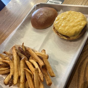 Cheeseburger Bobby's - Fresh Cut French Fries 1/3 lb Classic Cheeseburger Meal - Burgers Near Me - Cumming, Georgia