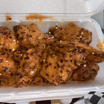 Wing It! - 1 pound of wings : Spicy chipotle (extra spicy) - Chicken Wings Near Me - Scarborough, Ontario Wing It! - 1 pound of wings : Spicy chipotle (extra spicy) - Chicken Wings Near Me - Scarborough, Ontario
