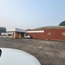 Fair Haven Lanes