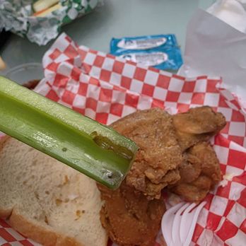 Best Damn Chicken - Browning celery - Chicken Wings Near Me - Chatsworth, California