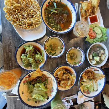 Mai Phat Noodle House - The full spread of everything they recommended! - Noodles Near Me - Westminster, California Mai Phat Noodle House - The full spread of everything they recommended! - Noodles Near Me - Westminster, California