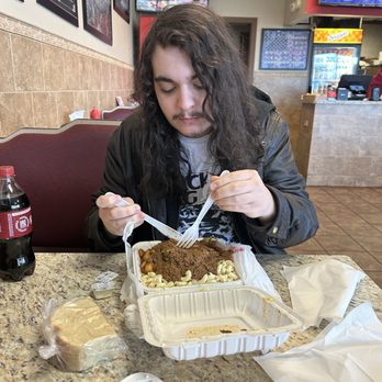 Empire Hots - Yummy !! Cheeseburger Trash Plate - American Near Me - Webster, New York