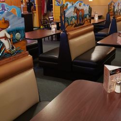 Los Compadres - Clean, cheerful & great Mexican decor.