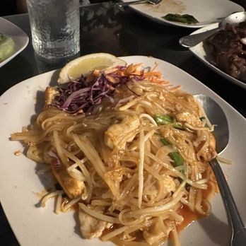 Thai House - Pad Thai - Thai Near Me - Modesto, California