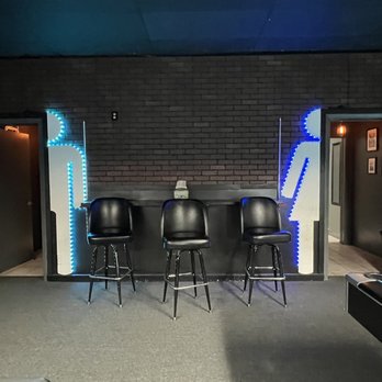 Beyond Billiards - Bathrooms - Pool Halls Near Me - Davie, Florida Beyond Billiards - Bathrooms - Pool Halls Near Me - Davie, Florida