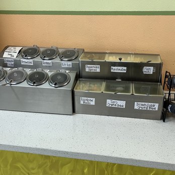 HeavenLy's Yogurt - HeavenLy's Yogurt (Greenhaven Dr | Sacramento, CA): Frozen Yogurt Toppings - Ice Cream & Frozen Yogurt Near Me - Sacramento, California