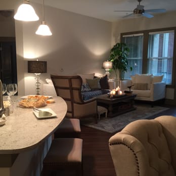Varela Westshore Apartments - Apartments Near Me - Tampa, Florida Varela Westshore Apartments - Apartments Near Me - Tampa, Florida