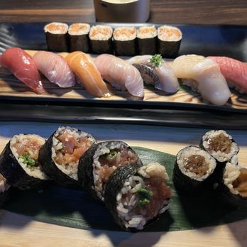 Mujiri - 4/15/25 Nigiri Combo, Spicy tuna maki & Kanpyo Hosomaki / 干瓢細巻き - Japanese Near Me - Hayward, California