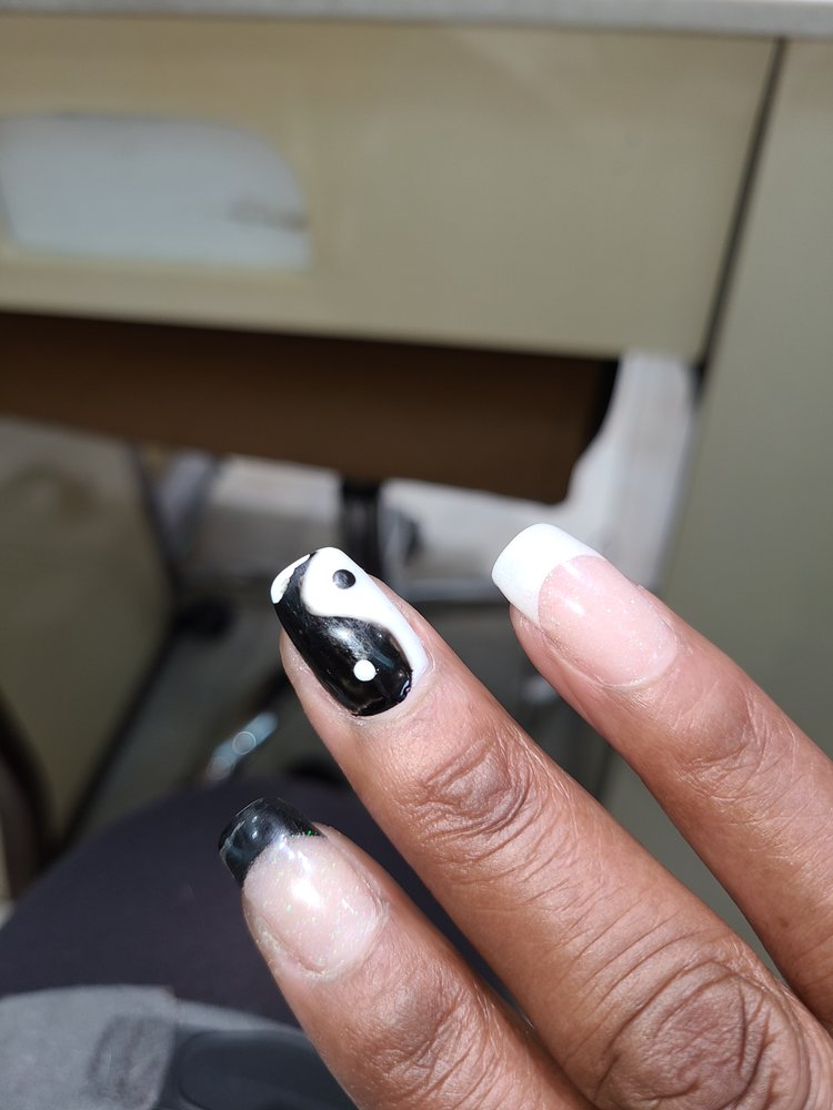 Venetian Nail Salon