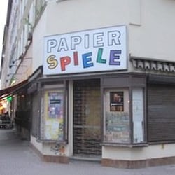 Papier und Spiele - Papier und spiele