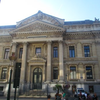 La Bourse - Landmarks & Historical Buildings Near Me - Brussels, BRU