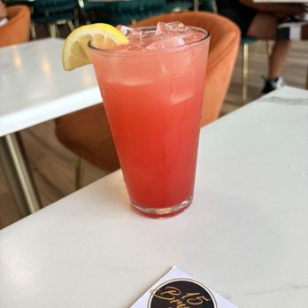 15 Brunch Bar - Strawberry Lemonade - Breakfast & Brunch Near Me - Saint Charles, Missouri