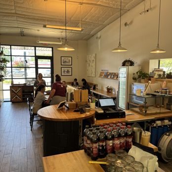 Blockhouse Coffee & Kitchen - Coffee & Tea Near Me - Richmond, Texas