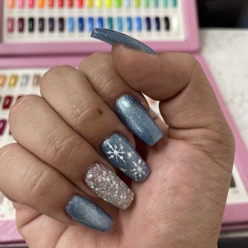 VT Nails and Spa - Acrylic, gel polish, medium coffin, glitter, snowflake winter nails (Right) - Nail Salons Near Me - San Pedro, California VT Nails and Spa - Acrylic, gel polish, medium coffin, glitter, snowflake winter nails (Right) - Nail Salons Near Me - San Pedro, California