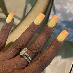 Classy Nails - A tropical summer treat for my fingertips.