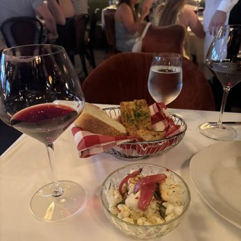 Carbone Miami - Bread and red - New American Near Me - Miami, Florida Carbone Miami - Bread and red - New American Near Me - Miami, Florida