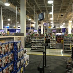 Best Buy - Shopping Floor