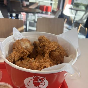 Jollibee - Original chicken - Fast Food Near Me - San Diego, California Jollibee - Original chicken - Fast Food Near Me - San Diego, California