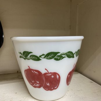 Conroe Woodlands Antique Mall - Antiques Near Me - Conroe, Texas Conroe Woodlands Antique Mall - Antiques Near Me - Conroe, Texas
