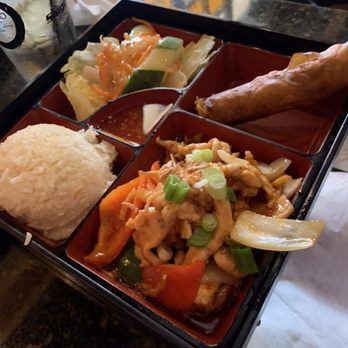 Saigon Saigon - Vietnamese Near Me - Arlington, Virginia