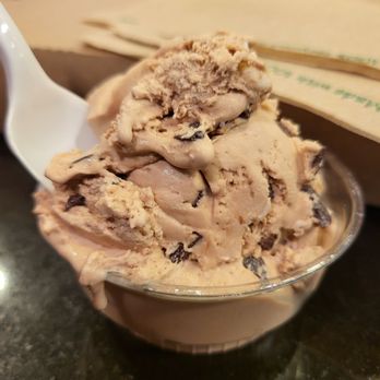 Ashley's Ice Cream - Scoop of nutella chip. - Ice Cream & Frozen Yogurt Near Me - New Haven, Connecticut
