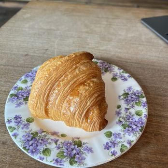 Roseline Coffee - Butter Croissant - Coffee & Tea Near Me - Portland, Oregon Roseline Coffee - Butter Croissant - Coffee & Tea Near Me - Portland, Oregon