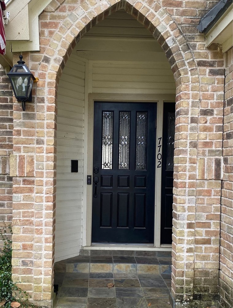 Slide of M&M Roofing, Siding & Windows