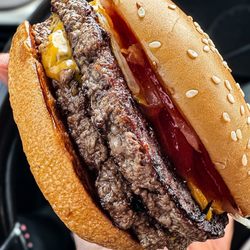 McDonald's - 3.22.25 - 6000pts + $2.50 extra patty