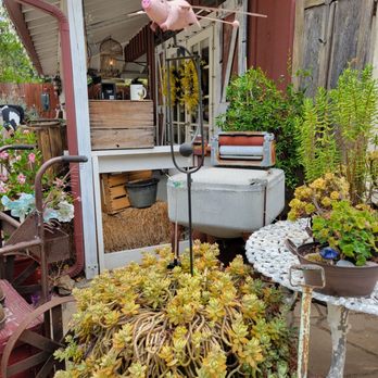 The Barn Yard - Used, Vintage & Consignment Near Me - Temecula, California