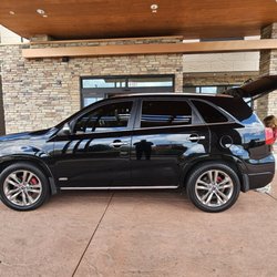 7 Stone Reservations - Looking for a great trip to Denver International Airport? Call 7 Stone Reservations at 800-897-3802. Kia Sorento 7 Stone Transportation