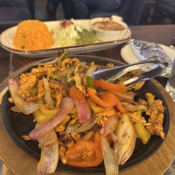 Aguacates Mexican Cantina - Chicken fajitas - Mexican Near Me - Buffalo, New York Aguacates Mexican Cantina - Chicken fajitas - Mexican Near Me - Buffalo, New York
