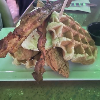 Boondocks - Chicken and Waffles BEST EVER!!!!! - Pubs Near Me - Corona, California