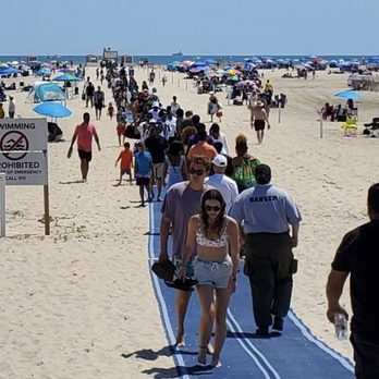 Jones Beach State Park - This is the runner, that alleviates a lot of pain and anguish. - Beaches Near Me - Wantagh, New York Jones Beach State Park - This is the runner, that alleviates a lot of pain and anguish. - Beaches Near Me - Wantagh, New York